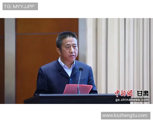中国足球明星崔巍的职业生涯与成就全景回顾